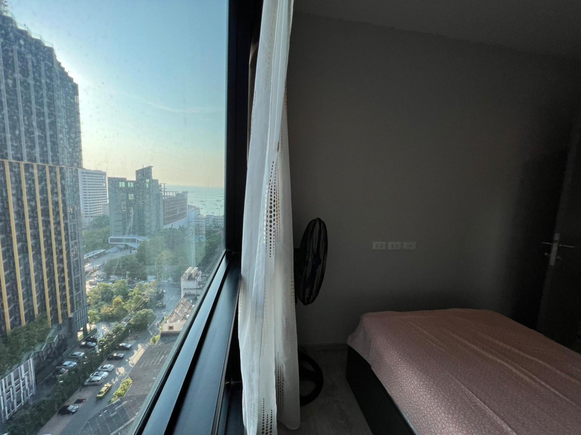 The Base Central Pattaya By Mickey Exterior foto